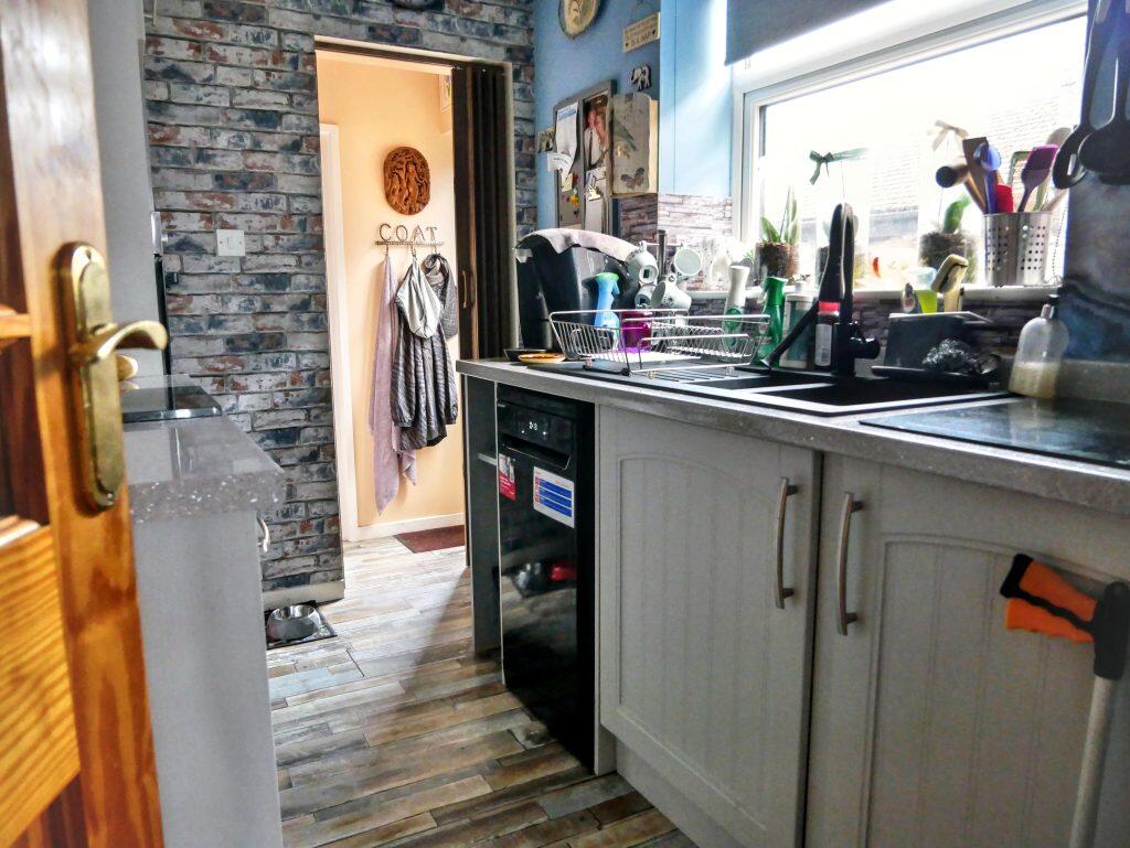 House in Stoke-on-Trent - More
