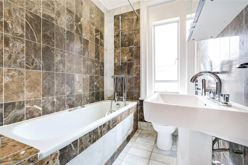 Apartment in London - View 5