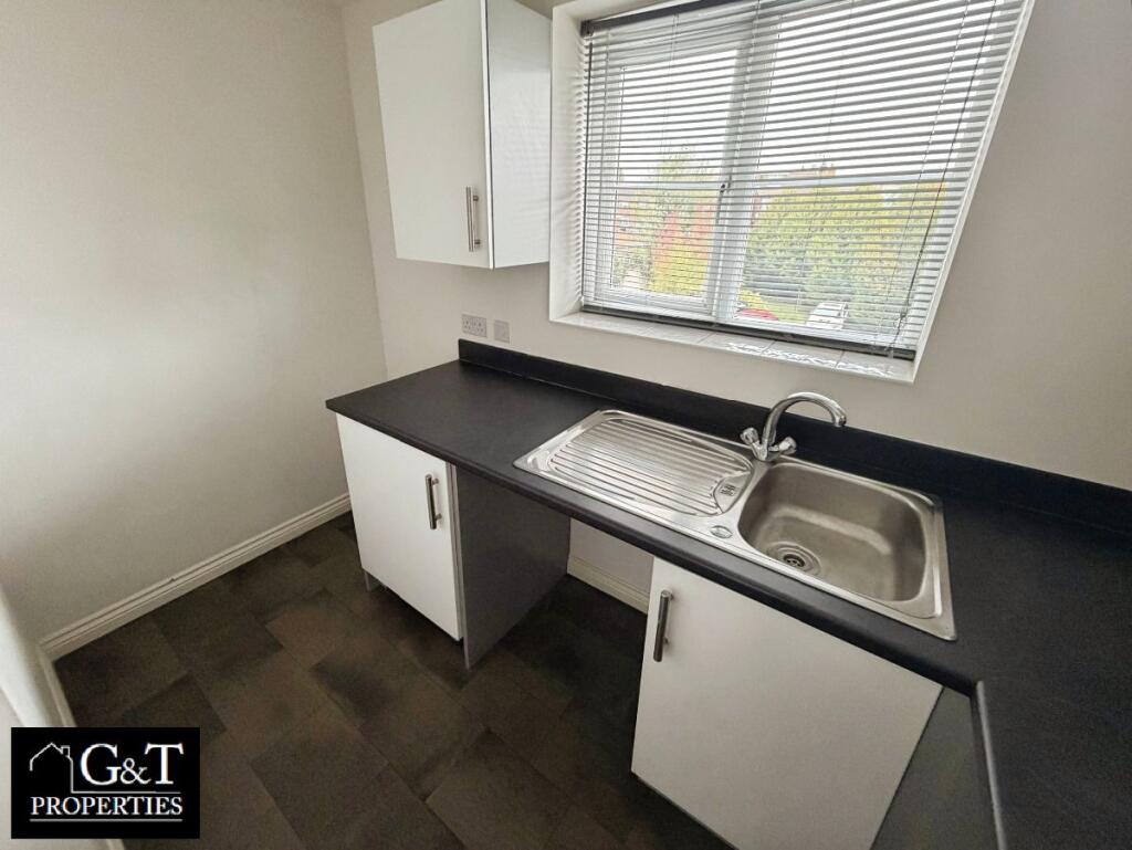 Apartment in Sandwell, Balls Hill - More