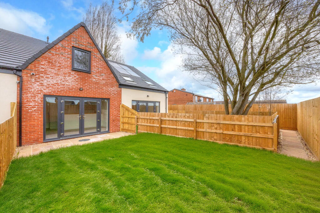 Main image of property: Broom Close, Barnsley, S70