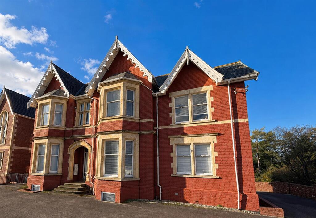Main image of property: Western Road, Cheltenham GL50 3RJ