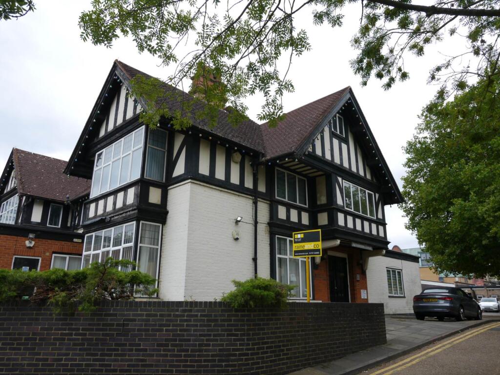 Room N,  Kennelwood Lane, Hatfield