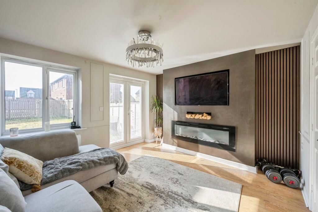 House in Doncaster, Thorne - View 4