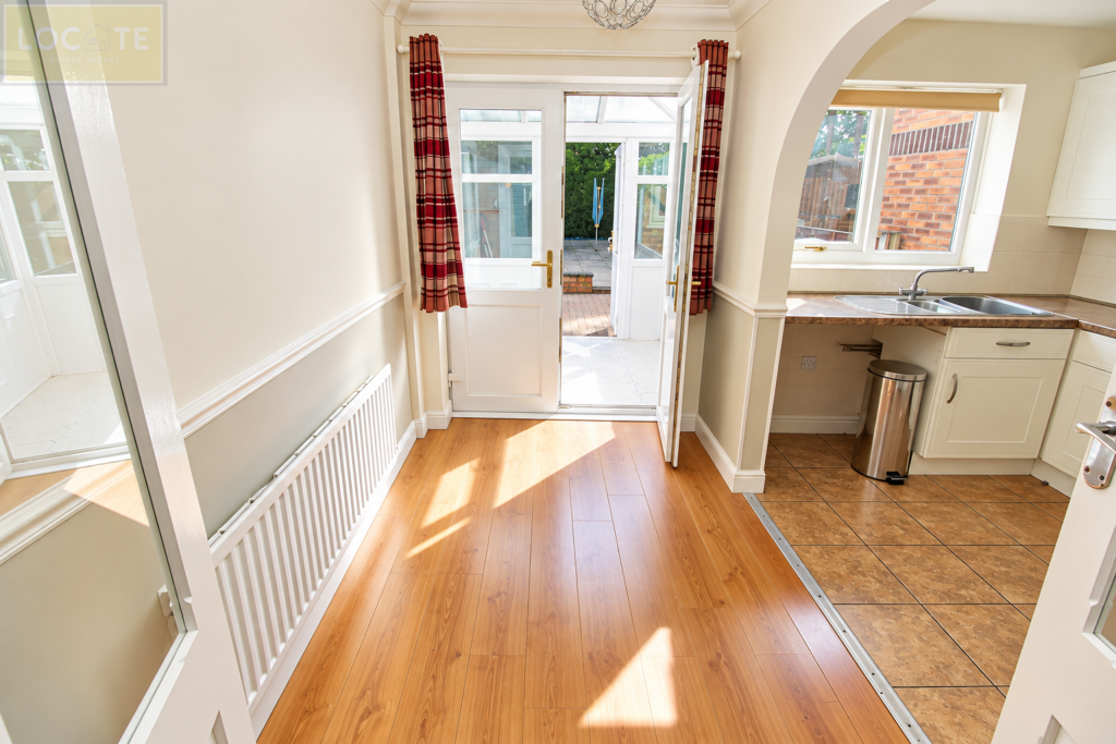 Dearne Drive, Stretford photo 4