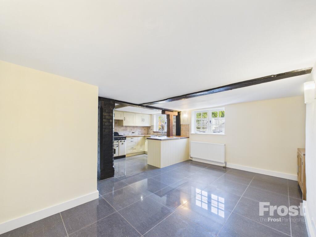 House in Slough, Burnham - View 3