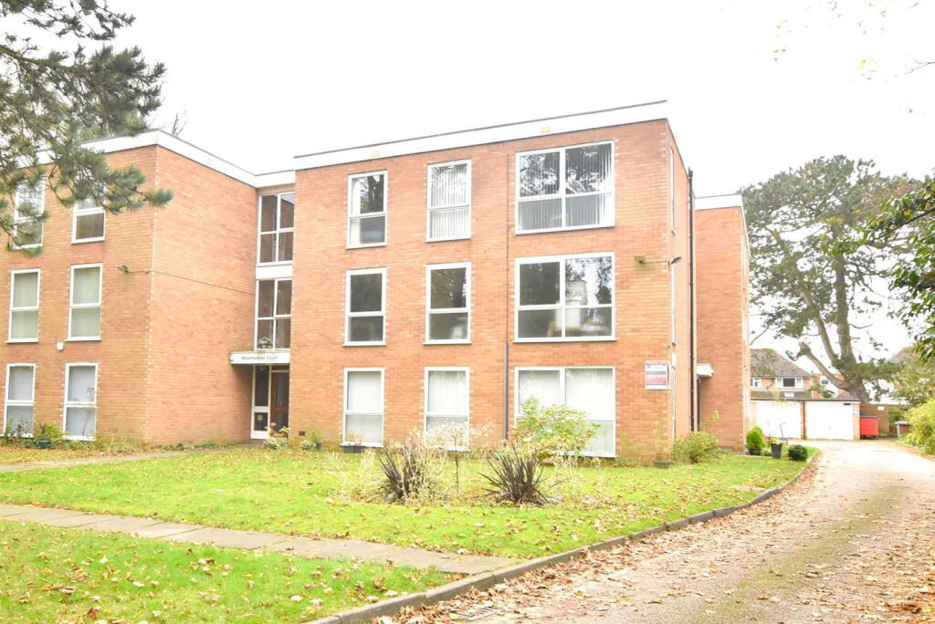 2-bed flat on Westminster Court, Bidston Road, Oxton, £95,000