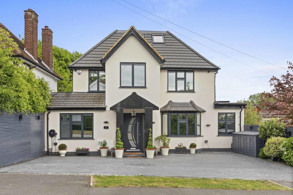 Main image of property: Chenies Avenue, Little Chalfont