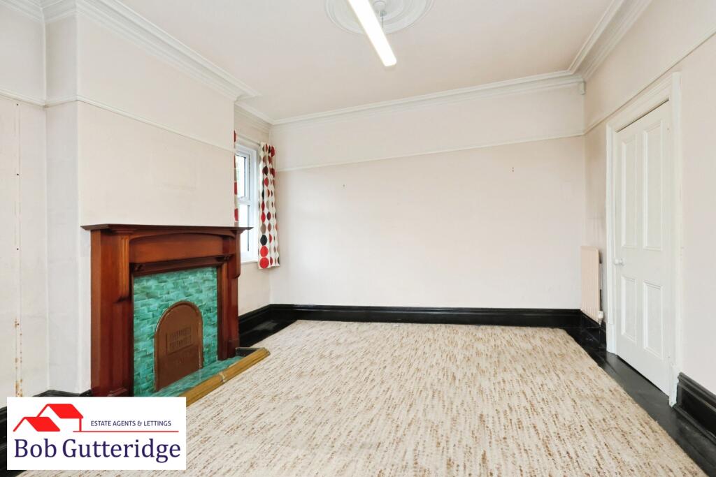 House in Stoke-on-Trent - View 3