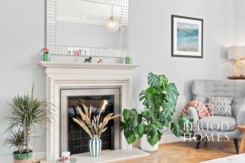 House in Brentwood, Warley - More