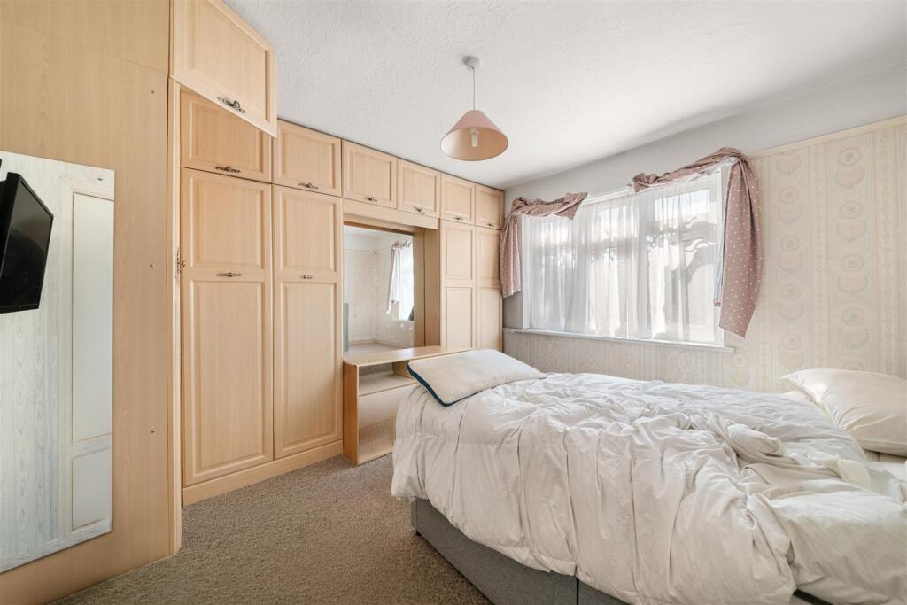House in London, Hounslow West - More