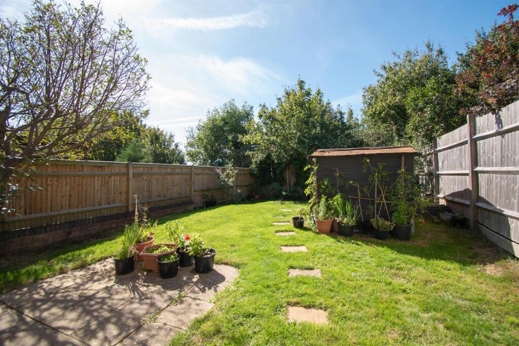 House in Tonbridge - More