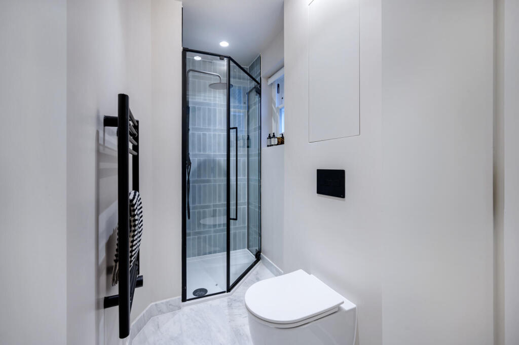 Apartment in London, Westbourne Green, Bayswater - More