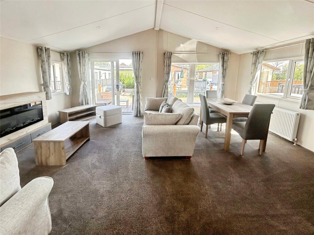 House in Chichester, Chidham and Hambrook - View 3