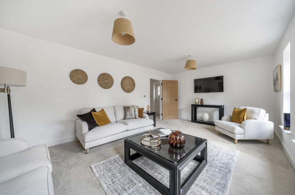 House in Tunbridge Wells, Broadwater Down - More