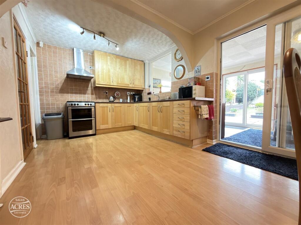 Aldridge Road, Great Barr, Birmingham photo 5