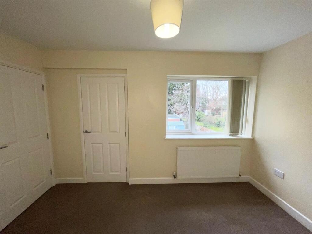 Additional image 7 of Haslucks Green Road, Shirley, Solihull