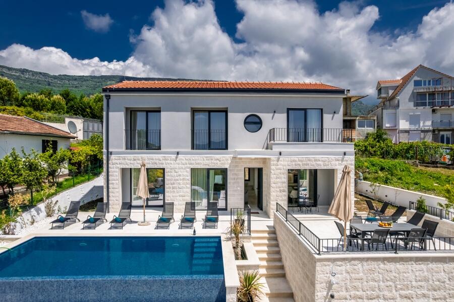 Main image of property: Tivat