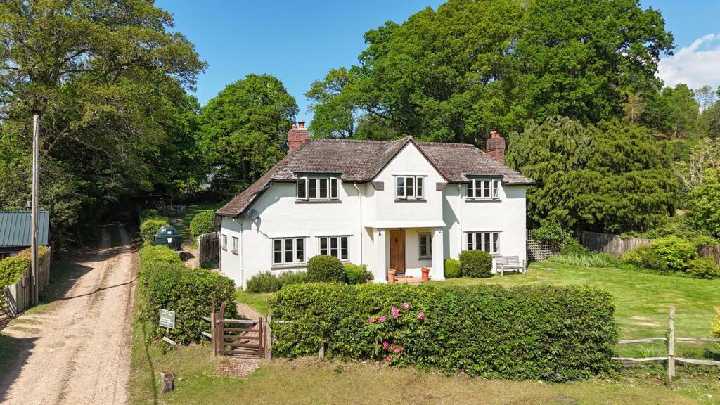 Main image of property: Mockbeggar, Ringwood, BH24