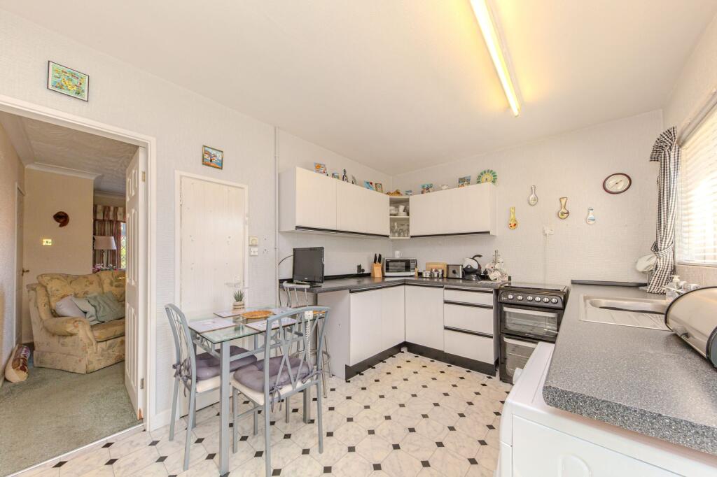 House in Stoke-on-Trent - More