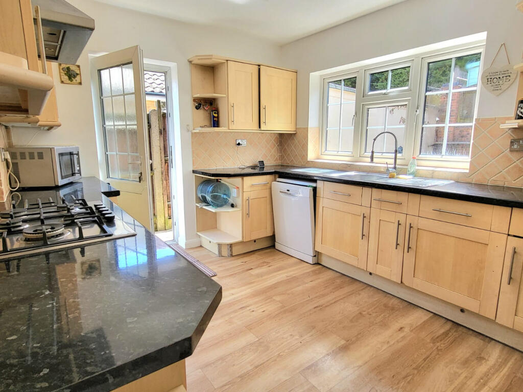 Kings Road, Biggin Hill, TN16 photo 4