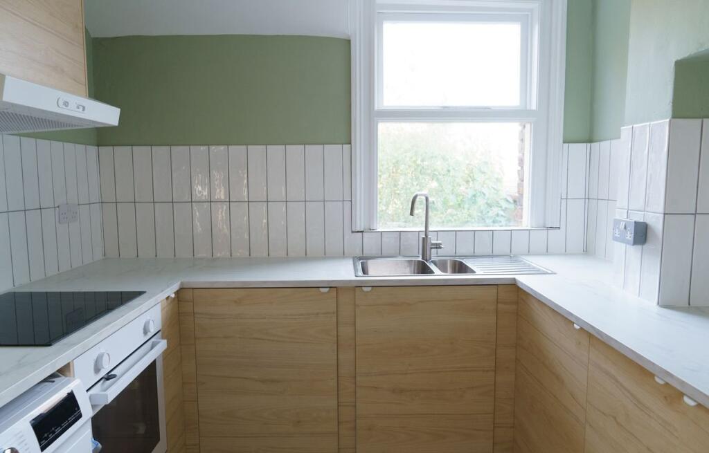 Apartment in Canterbury - View 2