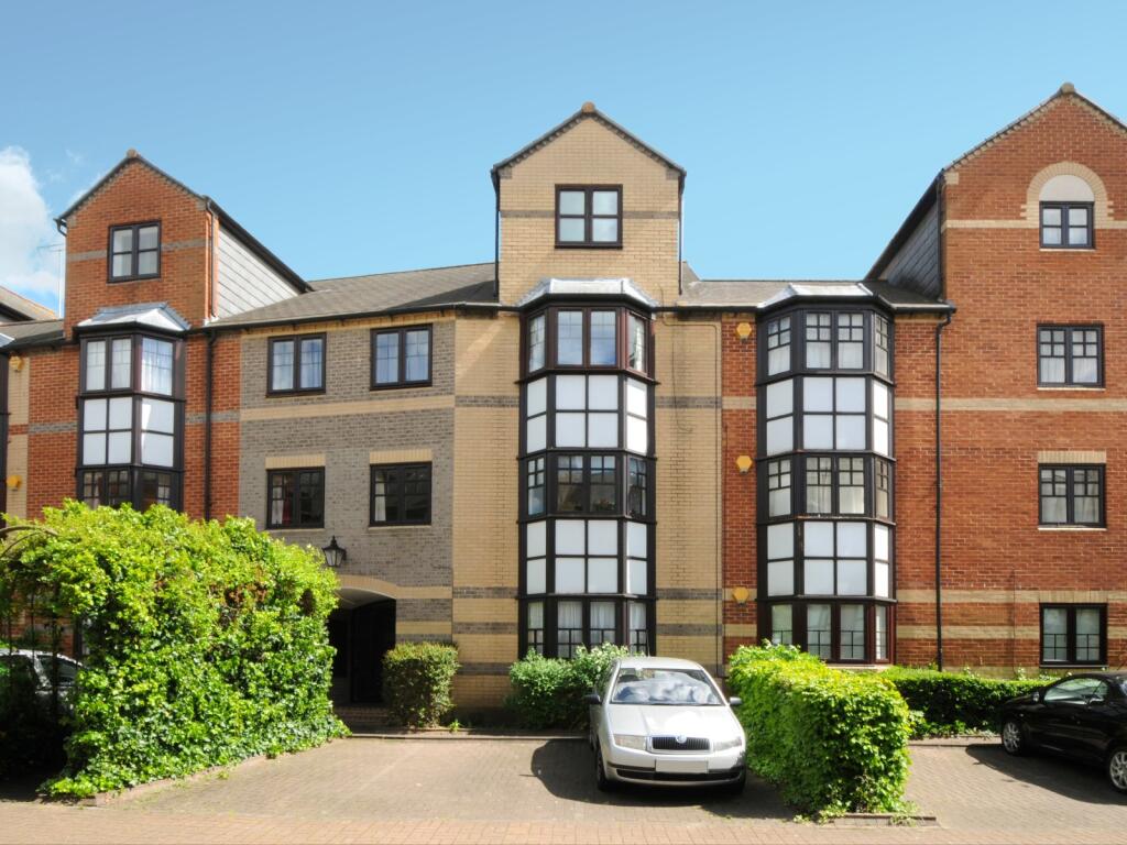 Main image of property: Maltings Place, Holybrook, Reading, RG1