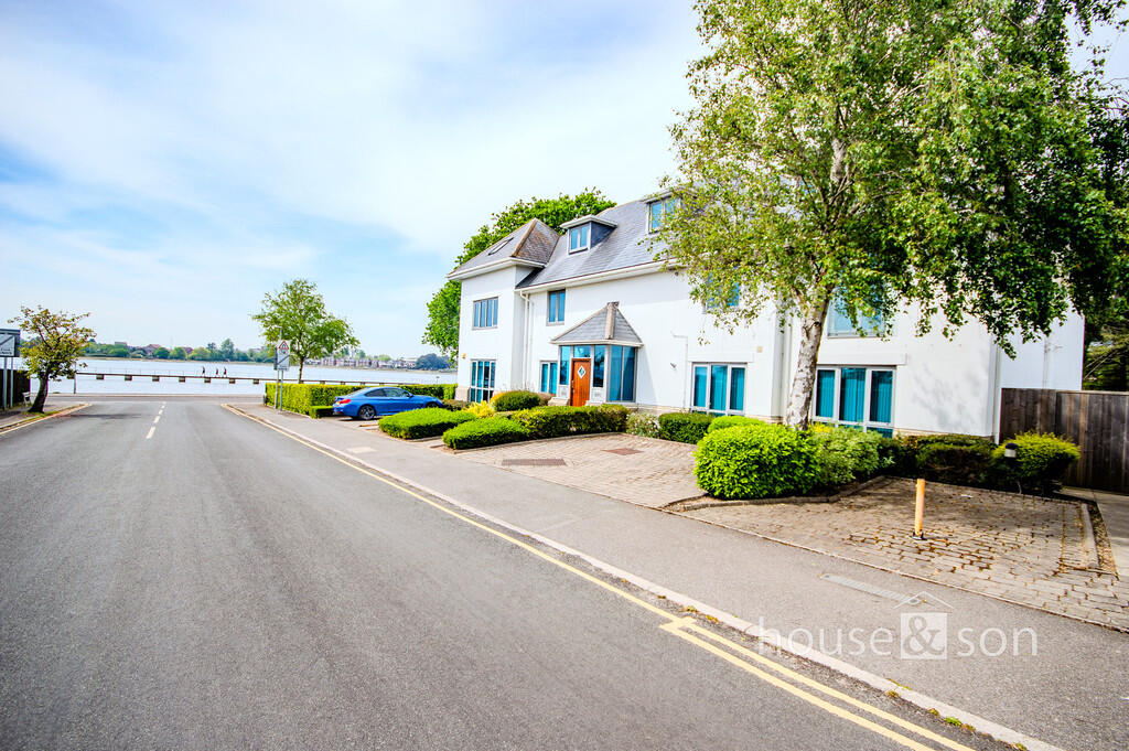 Twemlow Avenue, Poole - View 2