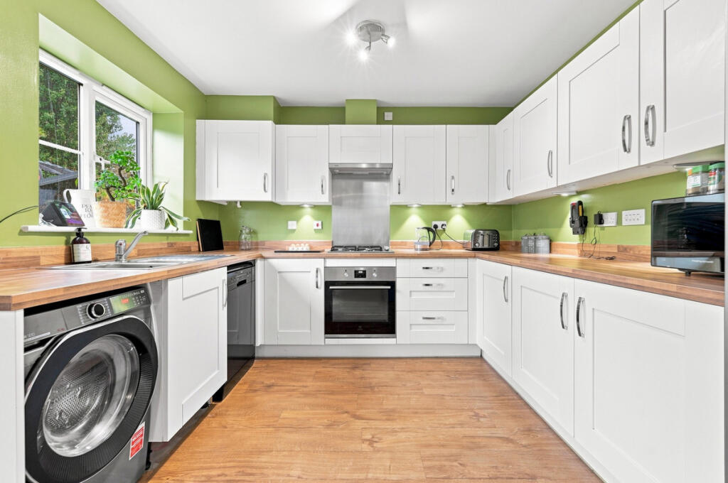 House in Colchester, Highwoods - View 3