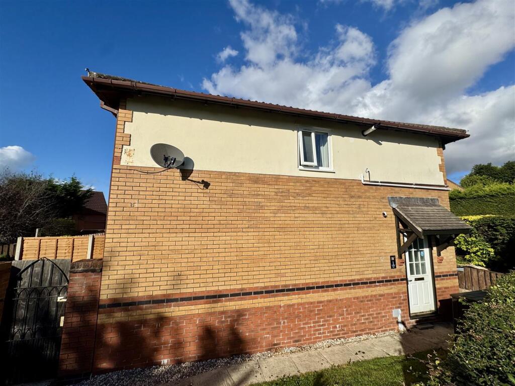 2-bed terraced on Lewis Way, Chepstow, £235,000