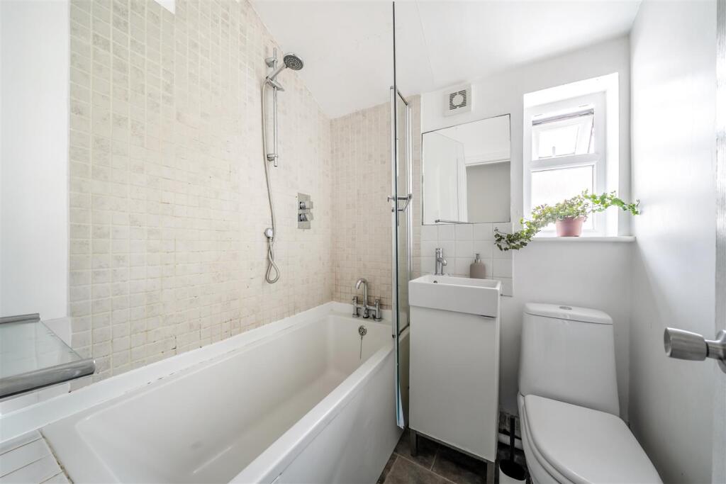 4 bedroom terraced house for rent