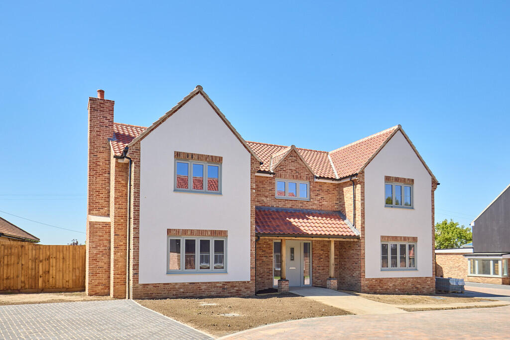 Main image of property: Great Moulton, Norwich