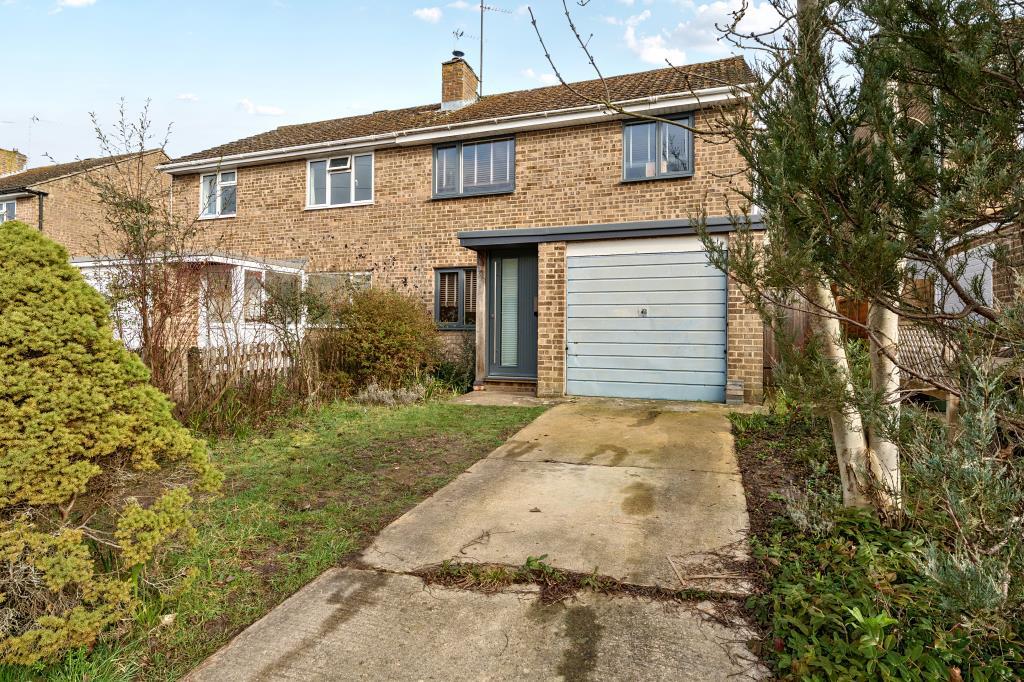 Main image of property: Farmoor, Oxford, OX2