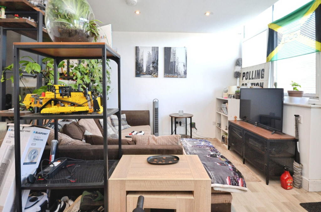 Apartment in Bognor Regis - View 2