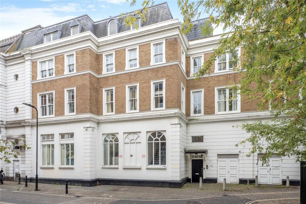 Main image of property: Kingsland Passage, London, E8