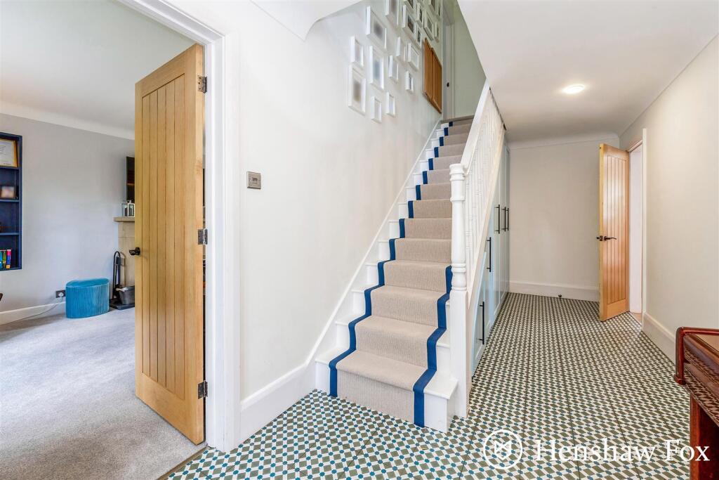 House in Southampton - View 5