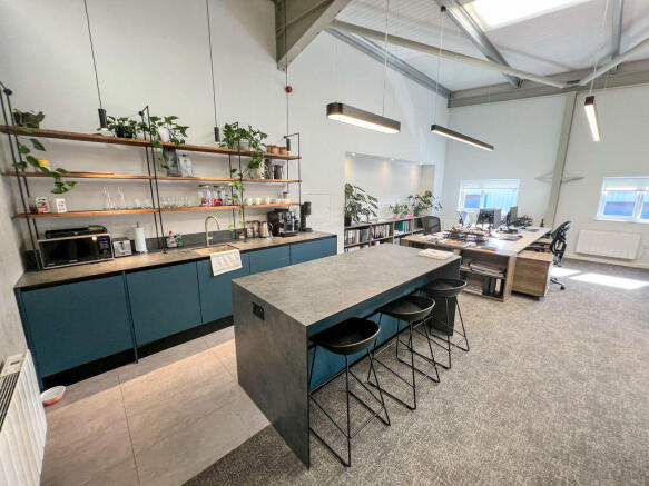 First Floor Suite, 1c Balderton Court