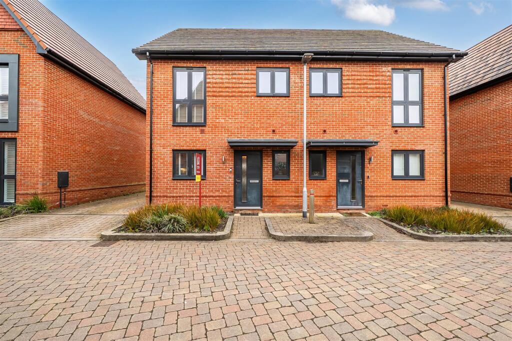 Main image of property: Stirling Close, Crowthorne, Berkshire, RG45 6JF