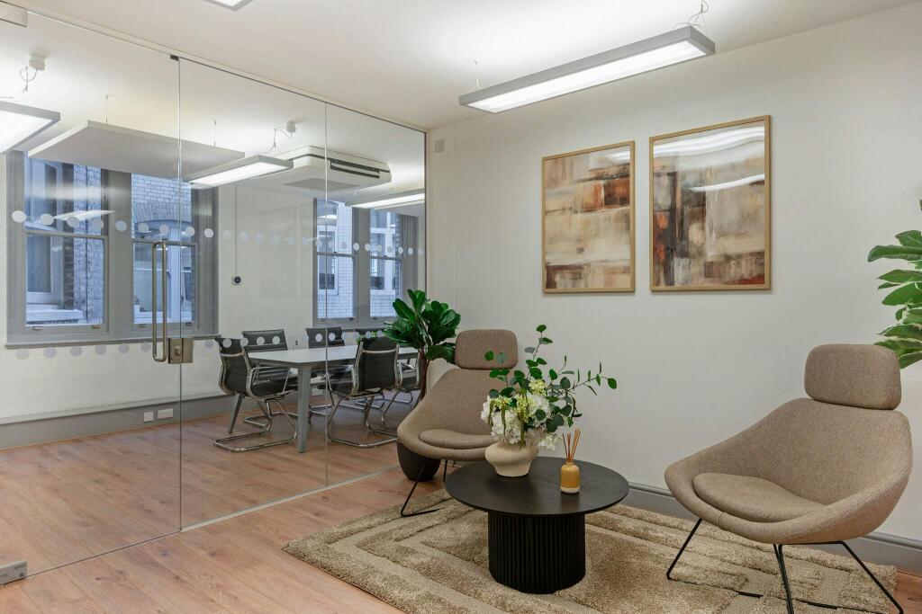 Communal Meeting Rooms