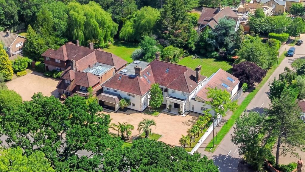 House in Enfield - View 3