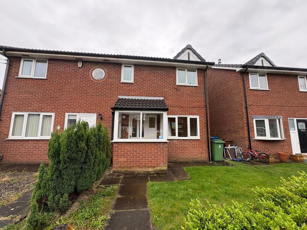 Main image of property: 8 Swallowfield