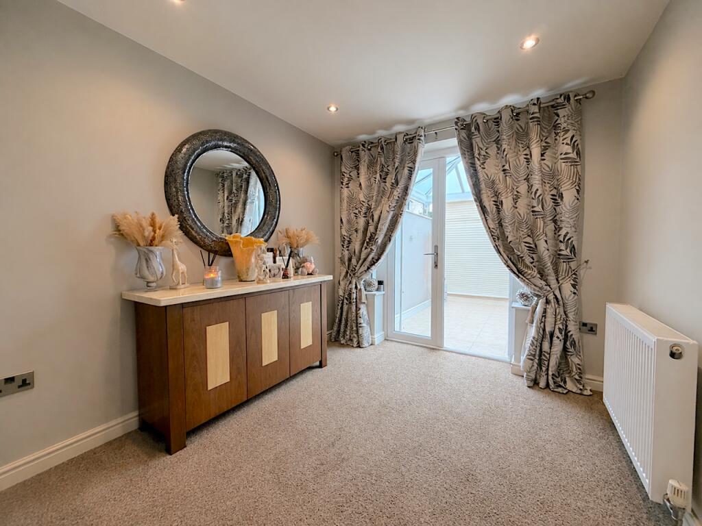 House in South Staffordshire, Great Wyrley - View 5