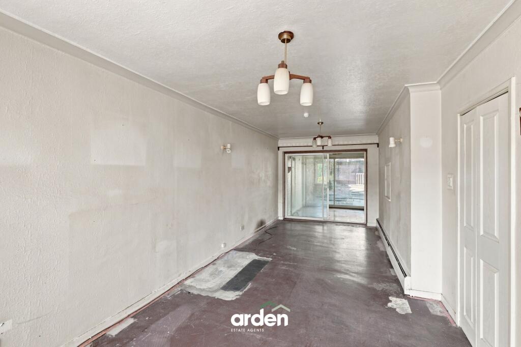 House in Worcester - View 4