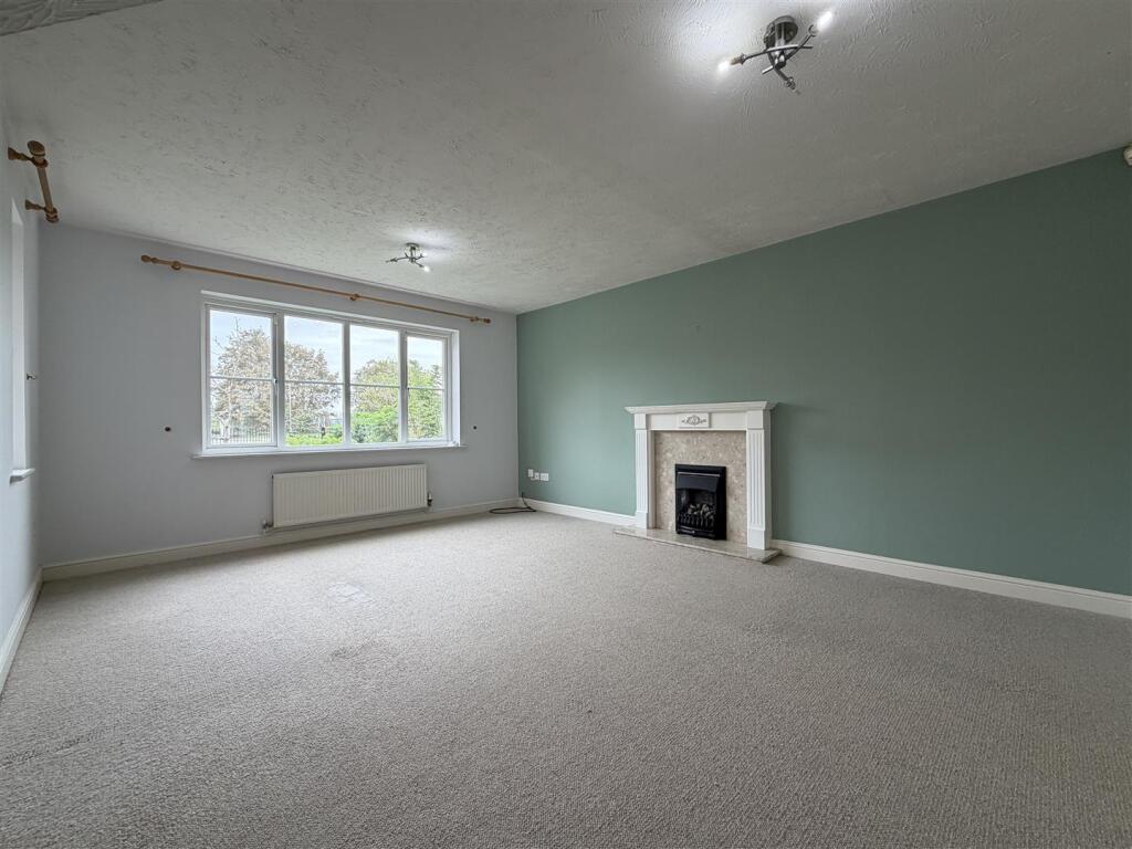 House in Nottingham - View 2