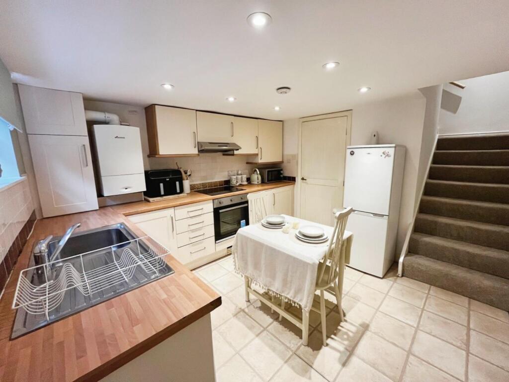 House in York - View 3