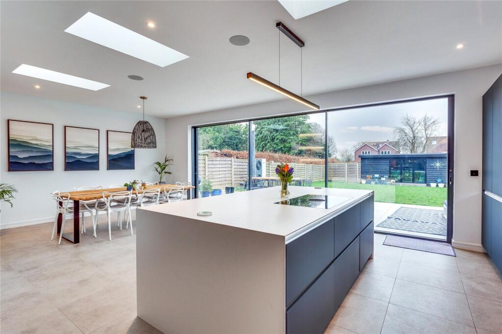 Eastview Road, Wargrave, Berkshire, RG10 photo 4