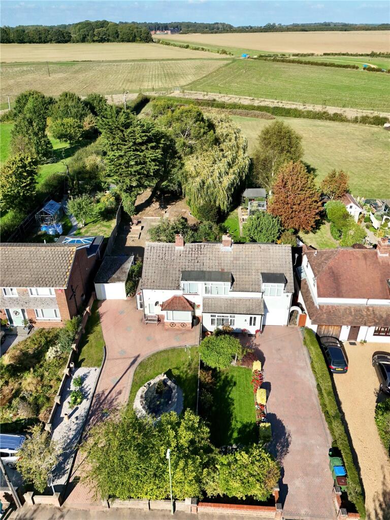 House in Portsmouth - More