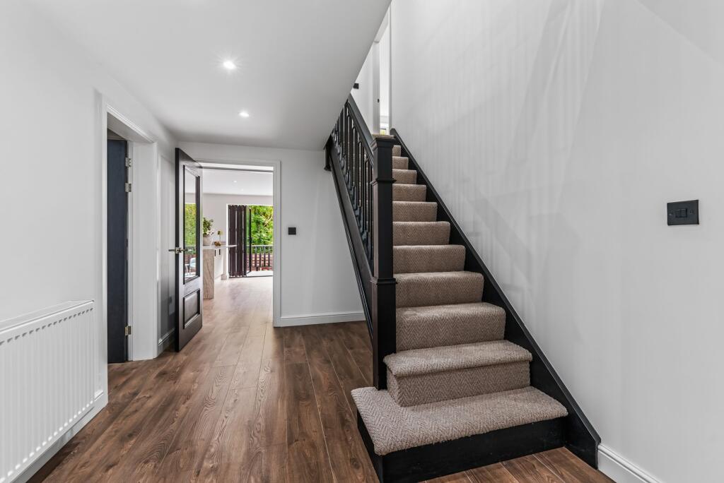 House in Manchester, Greater Manchester - View 4