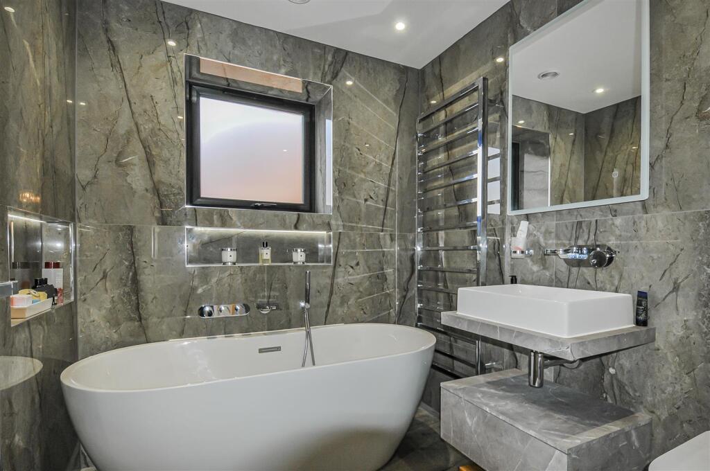 Additional image 17 of Mount Pleasant Lane, Bricket Wood, St. Albans