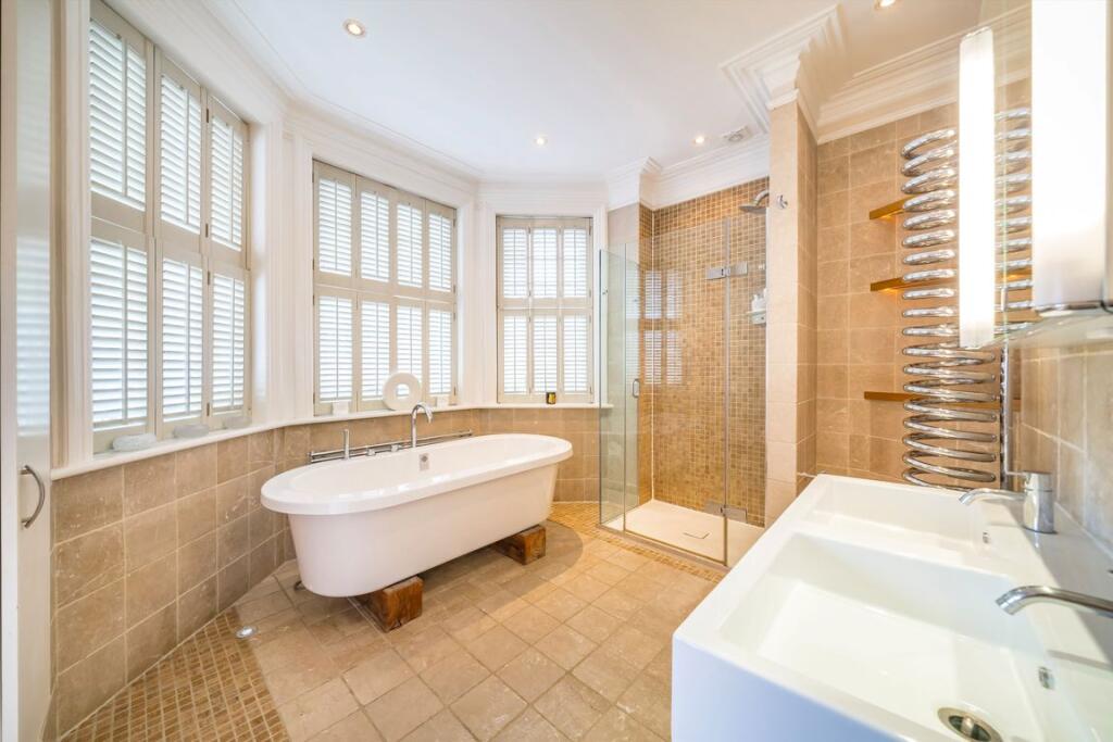 House in London, Wimbledon Village, Merton Park - View 5