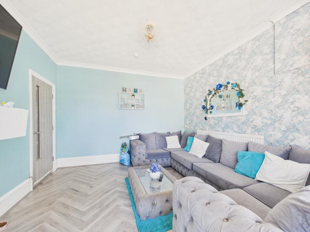 House in Withernsea, Owthorne - View 2